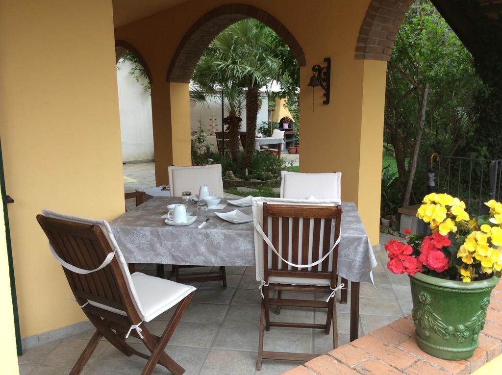 L'Acacia B&B Pietra Ligure Exterior foto